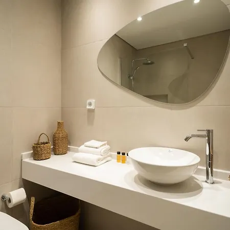 Noleya Pure Island Batsi (Andros)